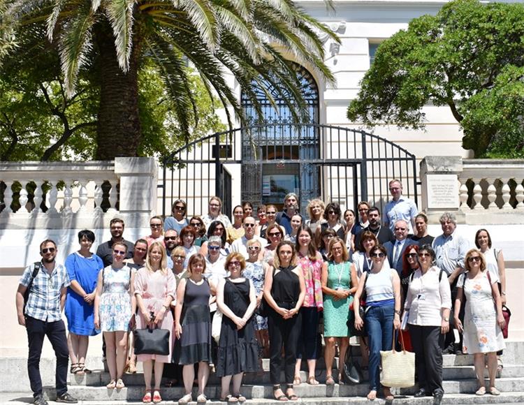 Photo \slike\Vijesti\2019\7\16-7-2019-eng\1Social and International Dimension.jpg